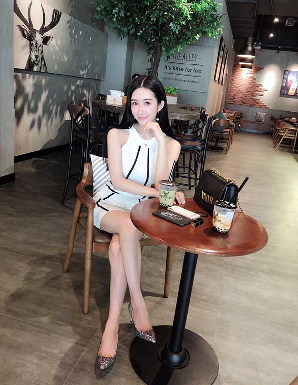 温哥华模特预约伴游