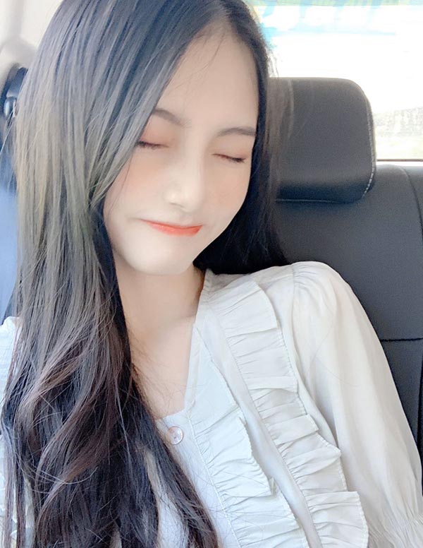 温哥华外围女经纪人