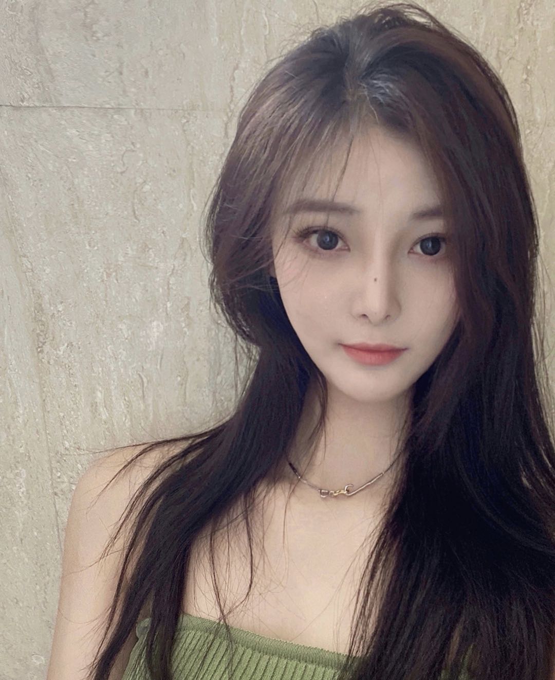 温哥华围经纪人微信